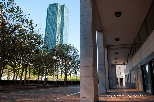 Suite photographique de La Défense, quintessence de l'architecture et paysage urbain.